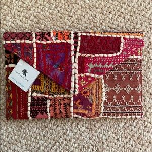 Vintage Noonday Paradise Pouch NWT